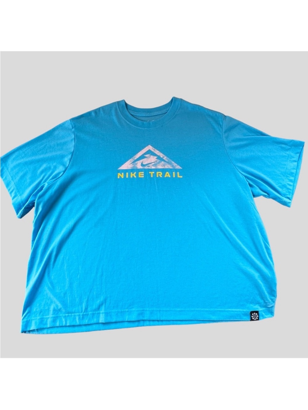 Nike Dri-FIT Trail Baltic Blue Tee Shirt Hiking Running Loose Fit